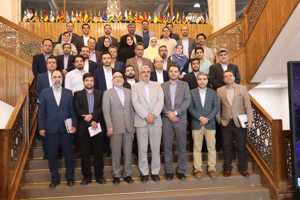 مراسم رونمایی از گزارش انجمن سرمایه گذاری خطرپذیر ایران